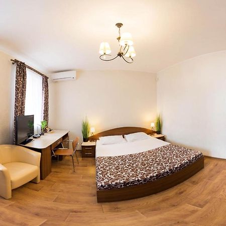 Excellent Studio Apartment In The Center - Kravtsova Lane 13B ハルキウ エクステリア 写真