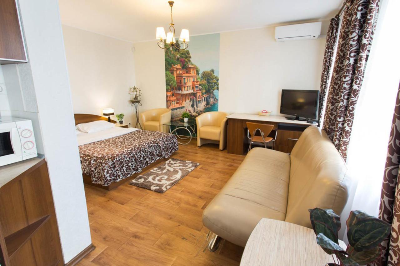 Excellent Studio Apartment In The Center - Kravtsova Lane 13B ハルキウ エクステリア 写真