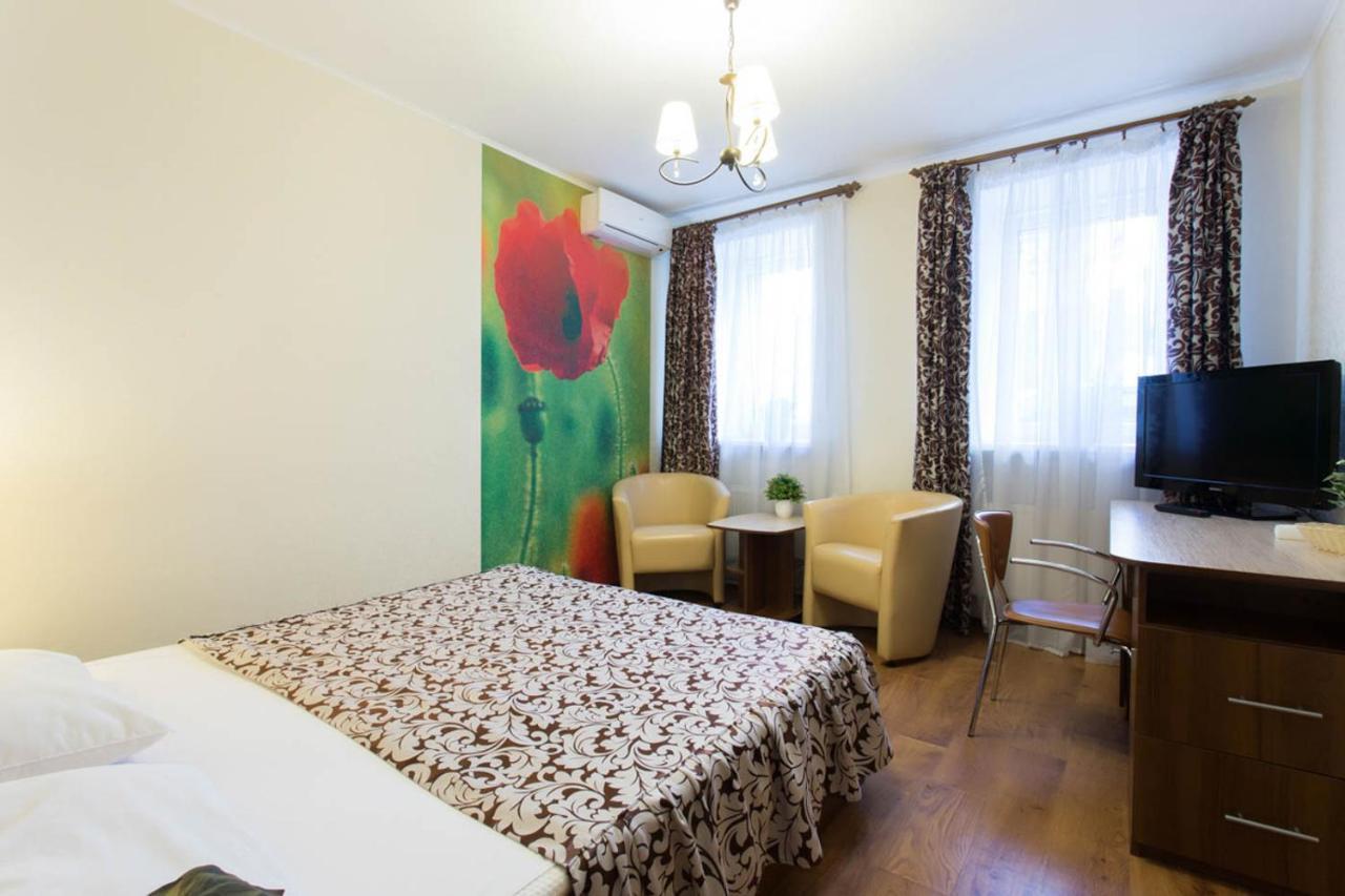 Excellent Studio Apartment In The Center - Kravtsova Lane 13B ハルキウ エクステリア 写真