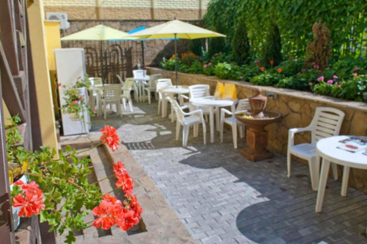 Excellent Studio Apartment In The Center - Kravtsova Lane 13B ハルキウ エクステリア 写真